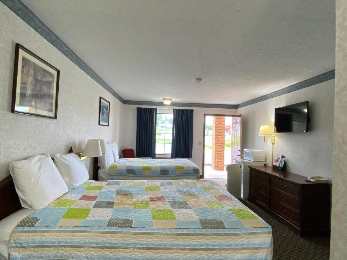 Americas Inn Bardstown Eksteriør billede