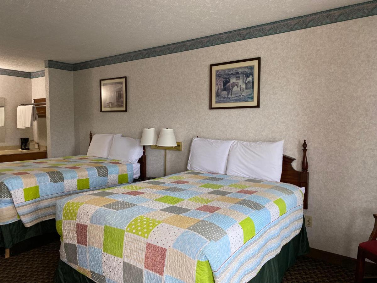 Americas Inn Bardstown Eksteriør billede