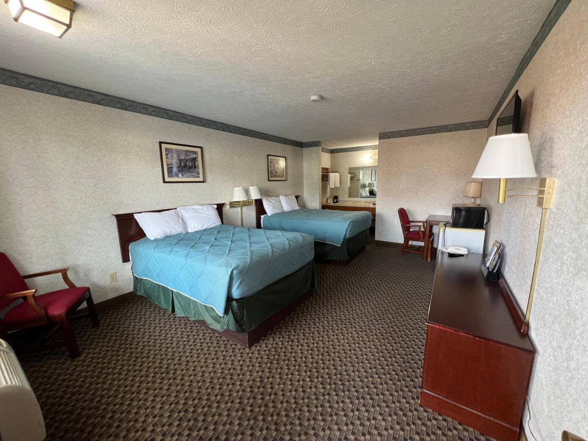 Americas Inn Bardstown Eksteriør billede